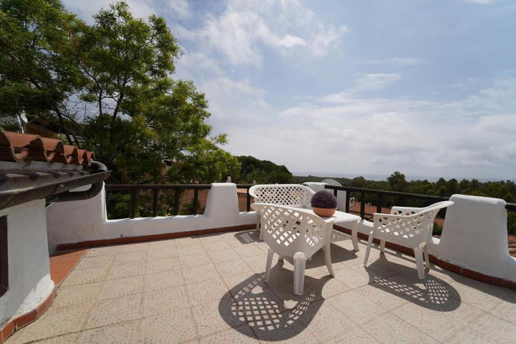 Casa L'Orizzonte Azzurro Villa Pula Eksteriør bilde