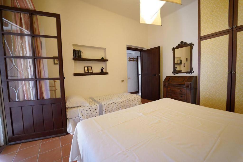 Casa L'Orizzonte Azzurro Villa Pula Eksteriør bilde